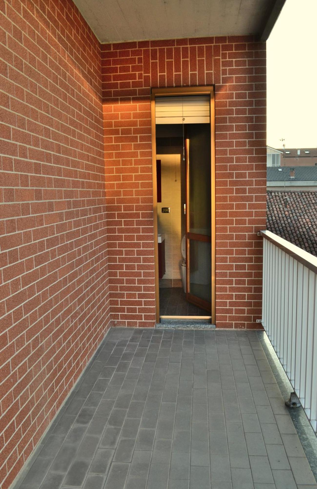 La Dolce Vita - Appartamento Con Parcheggio Privato Vicino Al Centro E All'Ospedale Асти Экстерьер фото
